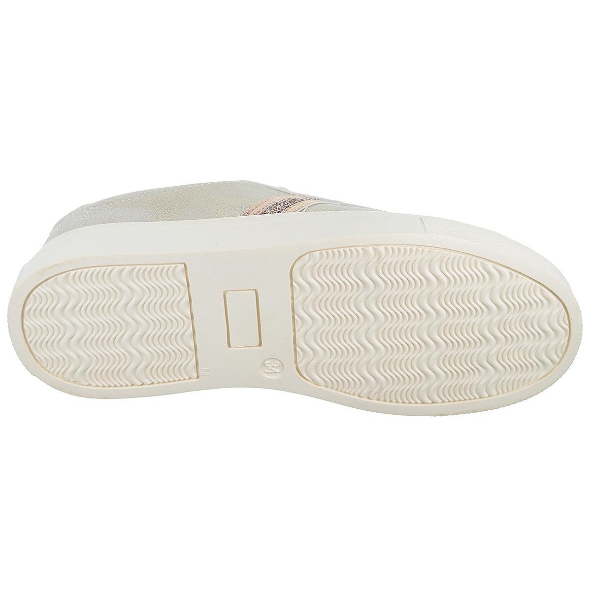 2412 Crecendo Sneaker sintético metalizado. Forro y plantilla textil acolchado. Cordones Piso de goma antideslizante. 2412 Crecendo Sneaker sintético metalizado. Forro y plantilla textil acolchado. Cordones Piso de goma antideslizante.