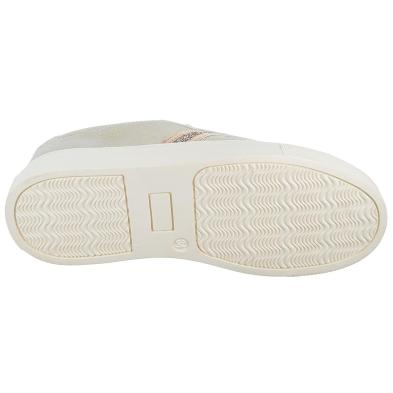2412 Crecendo Sneaker sintético metalizado. Forro y plantilla textil acolchado. Cordones Piso de goma antideslizante. 2412 Crecendo Sneaker sintético metalizado. Forro y plantilla textil acolchado. Cordones Piso de goma antideslizante.