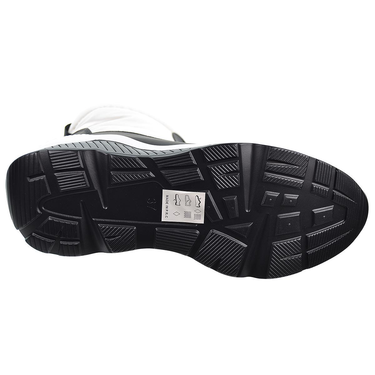 25031 DNG Botín en sintético y textil acolchado con cremallera, forrado y plantilla en textil acolchado. Suela en poliuretano.