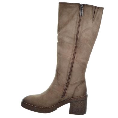 171296 Refresh Bota antelina, forro textil. Cremallera interior. Piso de goma. Tacón ancho de 7cm. antideslizante.