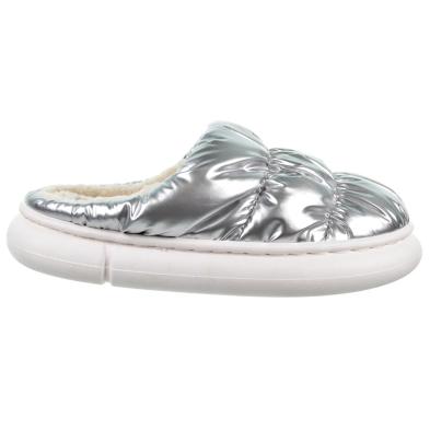 Wally Nicoboco Zueco de Casa. Forrado interior en borreguillo. Suela de goma, muy ligeros y flexibles. Wally Nicoboco Zueco de Casa. Forrado interior en borreguillo. Suela de goma, muy ligeros y flexibles.