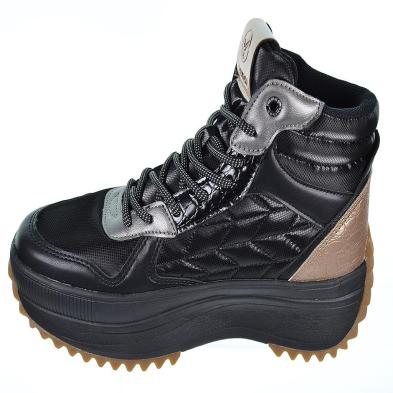 Solaise Yumas Botín Botín en microfibra y nylón, forro en textil y plantilla confort látex . Cierre en cordones