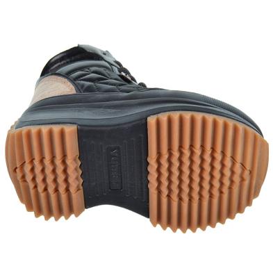 Solaise Yumas Botín Botín en microfibra y nylón, forro en textil y plantilla confort látex . Cierre en cordones