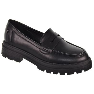 150639  Xti Kids Zapato Mocasín charol sintético. forro textil y detalle con antifaz. Suela de goma desdentada antideslizante.