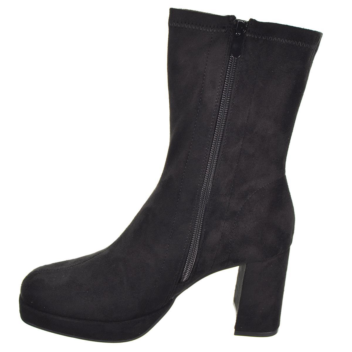25140 D´Angela Botín antelina y licra. forro textil. Cremallera. Piso forrado antelina, plataforma tacón ancho. Antideslizante.