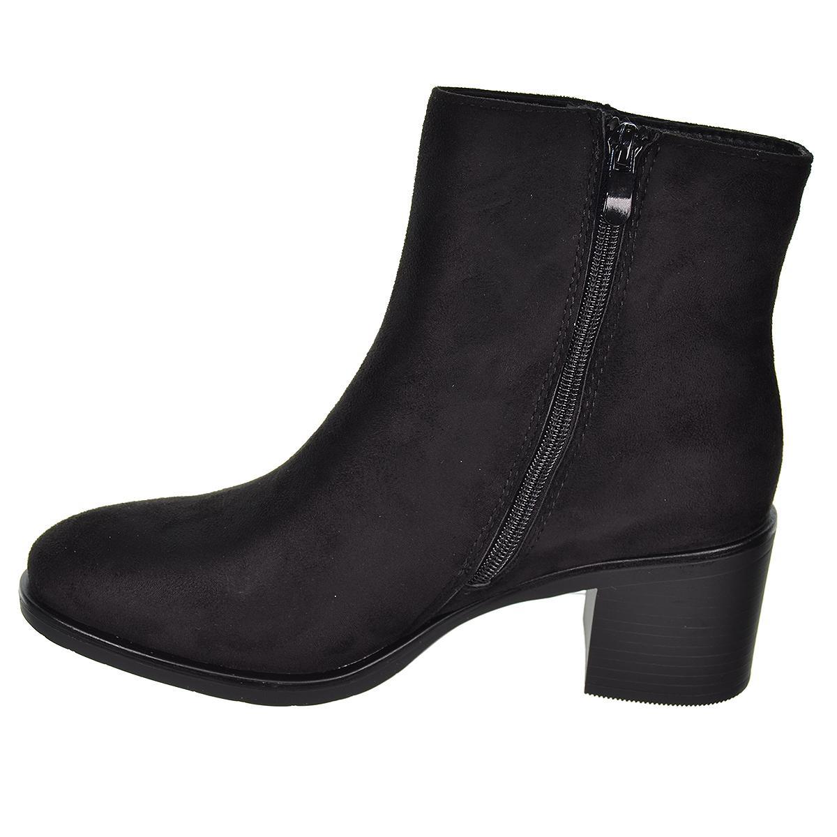 25625 Amarpies Botín en antelina. cremallera . Forro textil acolchado. caucho antideslizante y tacón ancho de 6cm. de altura.