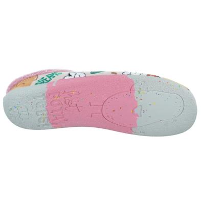 Mettevoll Hot Potatoes Zapatilla Casa Corte estampado de fieltro y planta afelpada. Plantilla extraíble 100% reciclado. Caucho. Mettevoll Hot Potatoes Zapatilla Casa Corte estampado de fieltro y planta afelpada. Plantilla extraíble 100% reciclado. Caucho.