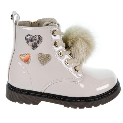 150655 Xti Kids Botín sintético charol. Forro y plantilla textil acolchado. cremallera y cordones. goma antideslizante.