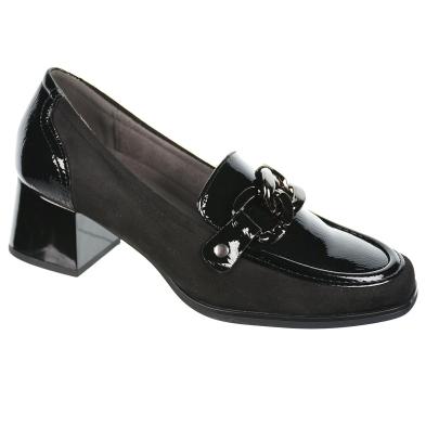 25383 Amarpies Zapato Confort mocasín. Charol. Sintético y textil . Plantilla extraíble. Cadena metal. Suela caucho con tacón