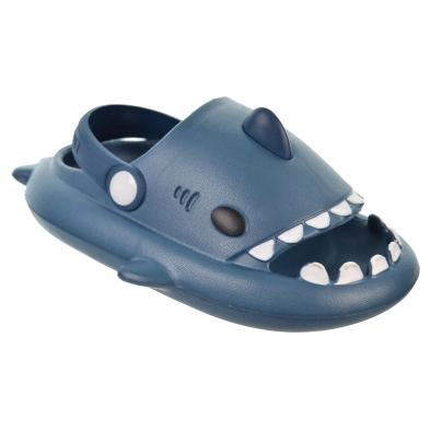 Nicoboco Shark Zueco de goma muy ligero y confortable. Correa trasera giratoria. Para los días de playa o piscina. Nicoboco Shark Zueco de goma muy ligero y confortable. Correa trasera giratoria. Para los días de playa o piscina.