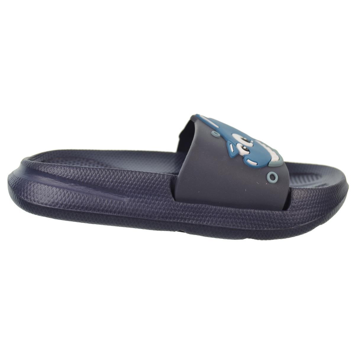 Nicoboco Wellington Chancla en goma muy confortable y ligera. Un original diseño para disfrutar los días de playa y piscina. Nicoboco Wellington Chancla en goma muy confortable y ligera. Un original diseño para disfrutar los días de playa y piscina.