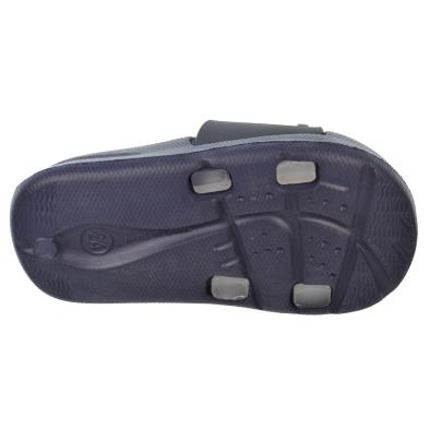 Nicoboco Wellington Chancla en goma muy confortable y ligera. Un original diseño para disfrutar los días de playa y piscina. Nicoboco Wellington Chancla en goma muy confortable y ligera. Un original diseño para disfrutar los días de playa y piscina.