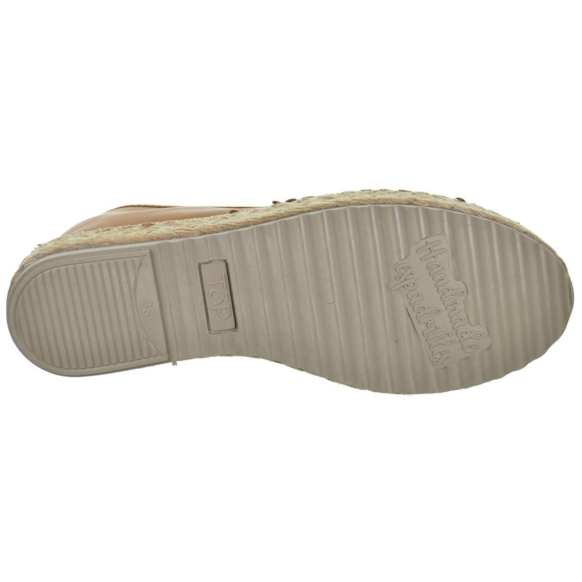 Top3 24511 Alpargata de piel. Con pala perforada. Forro textil, plantilla en piel acolchada y piso de goma