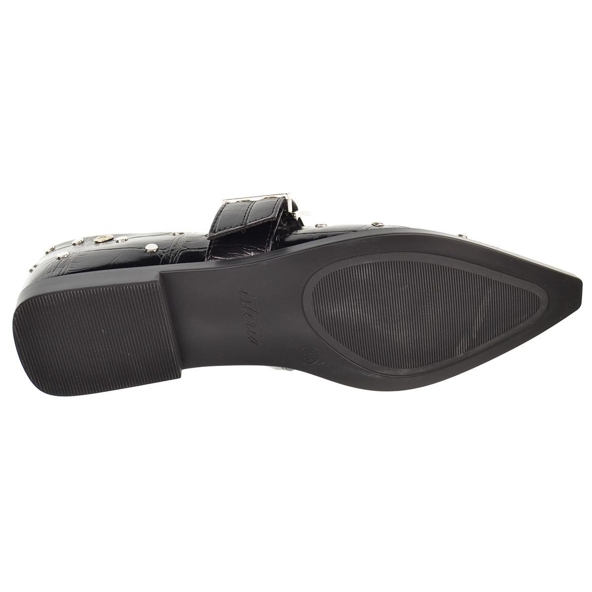 Isteria 530 Zapato Charol con Remaches Confort Mujer