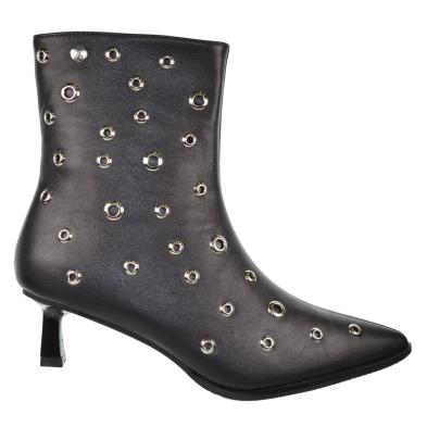 Isteria 555 Botín Acolchada con Remaches Tacón Fino Mujer