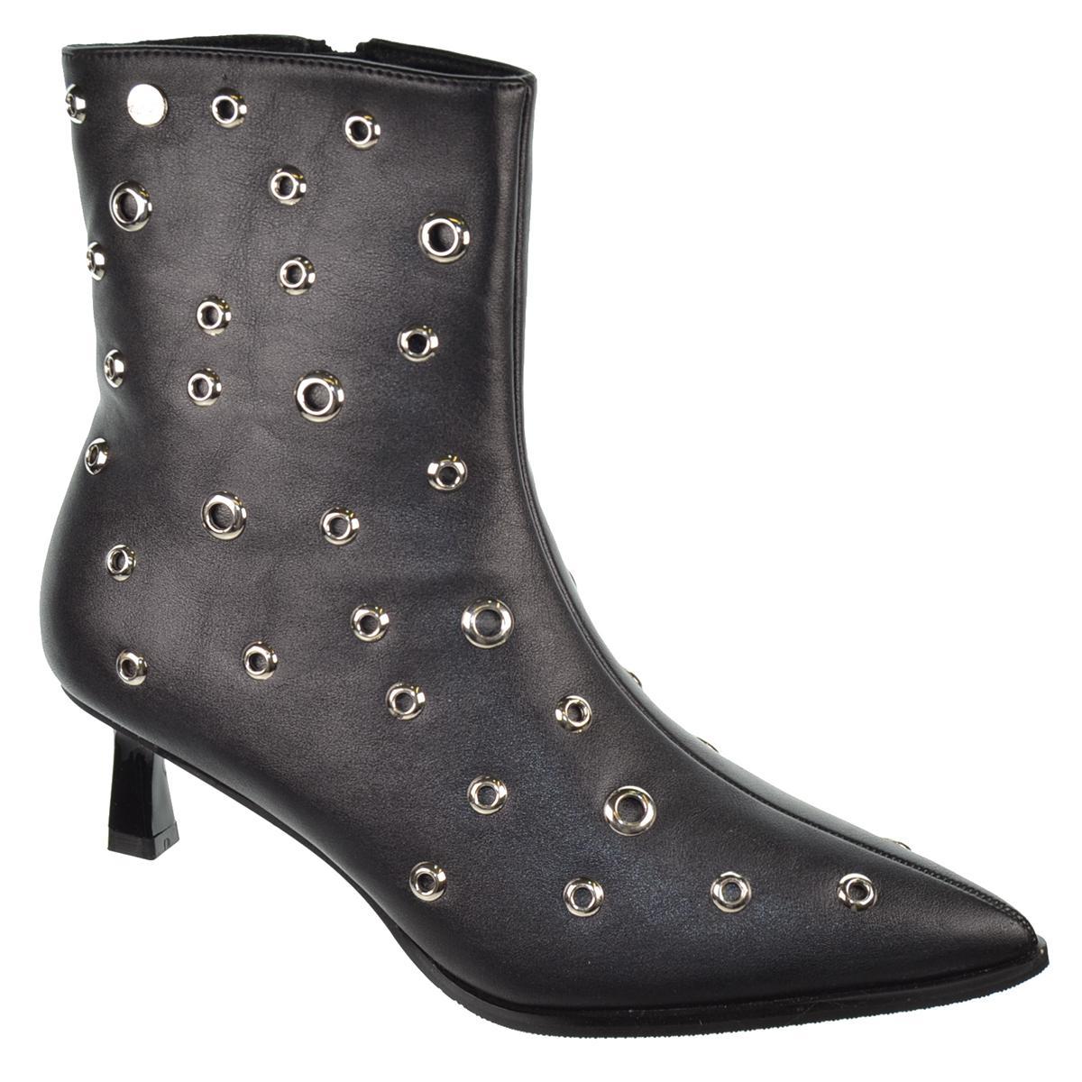 Isteria 555 Botín Acolchada con Remaches Tacón Fino Mujer